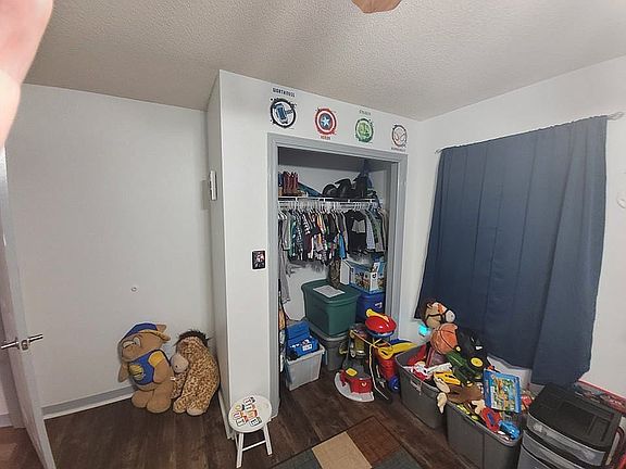 5th image of 920 Charlemagne Dr