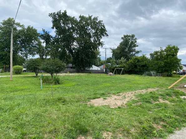 13574 Pine Rd NE, Thornville, OH 43076