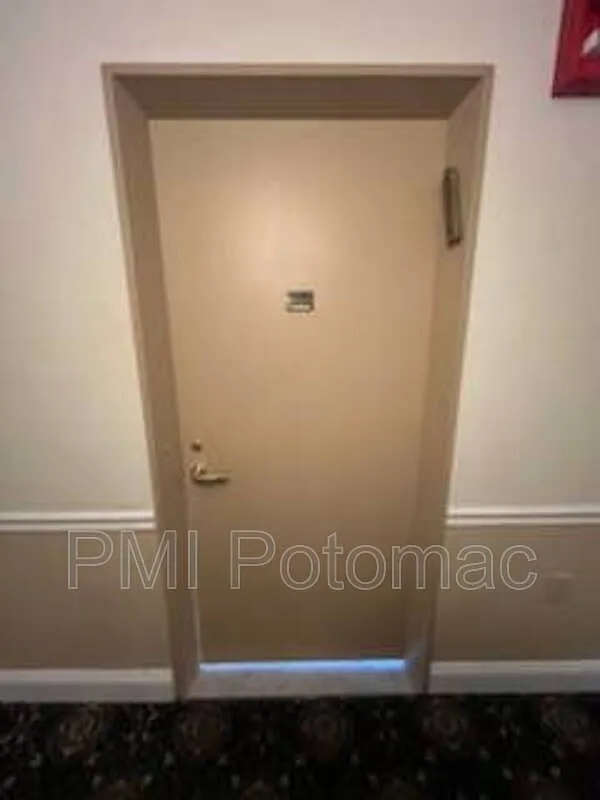 1 bed, 1.0 bath, 600 sqft, $2,350 — Photo 4
