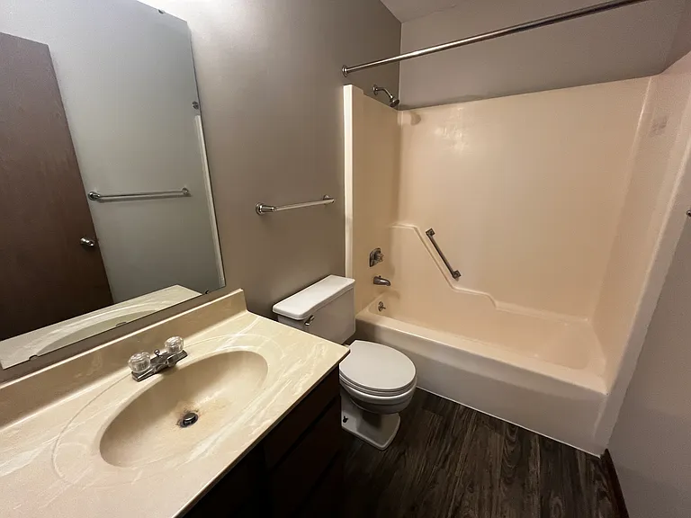 709 Fieldstone Ct #11 — Photo 15
