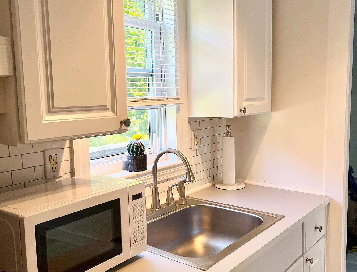 1 bed, 600 sqft, $2,100 — Photo 2