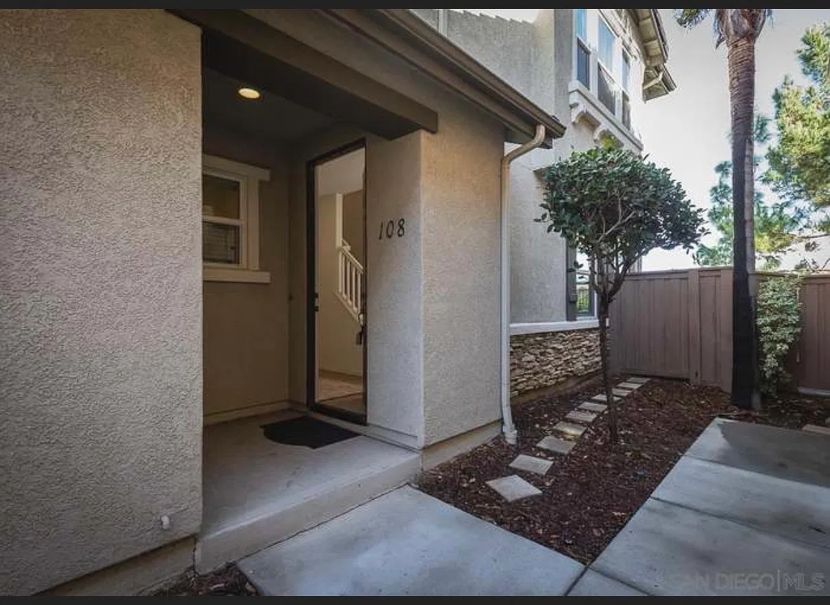 3 bed, $3,700 — Photo 2