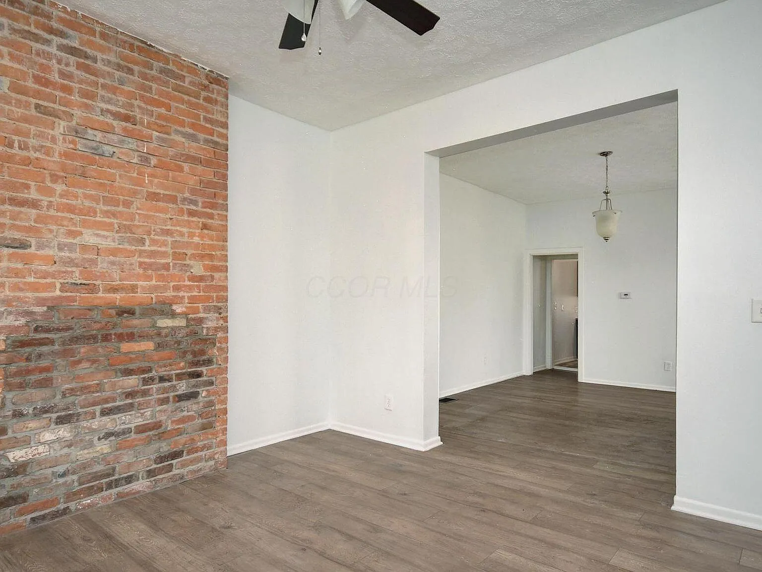 3 bed, 1.0 bath, 2728 sqft, $1,700 — Photo 3
