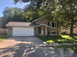 312 Crescent Ln, Fort Madison, IA 52627