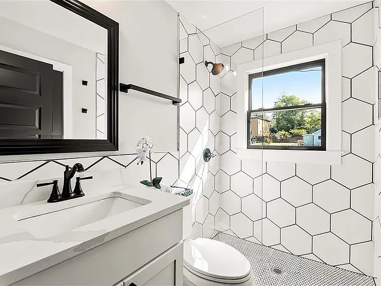 2145 Park Ter — Photo 27