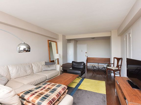 3rd image of 10740 Queens Blvd APT 16C