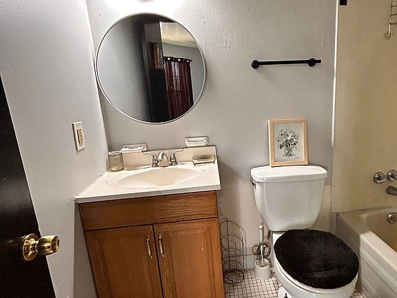 5th image of 1720 W Pennsylvania St #1720/4