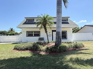 18211 SW 95th Ct, Palmetto Bay, FL 33157