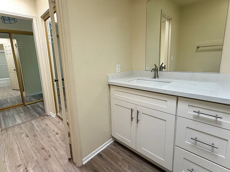 5152 Dunbar Dr #D — Photo 22