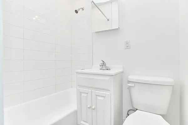 Rented by Living New York | media 8