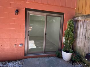 2280 Covent Gardens Ct #B, Reston, VA 20191