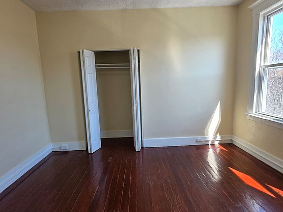 4th image of 52 Dickerman St #O3l