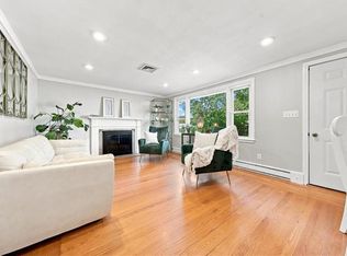14 Woodhill Dr, Cranston, RI 02920