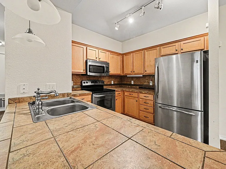 2450 Windrow Dr — Photo 4