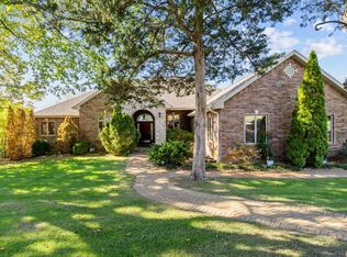 11 Shore View Drive, Reeds Spring, MO 65737