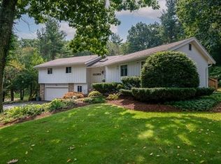 38 Lancelot Dr, Paxton, MA 01612