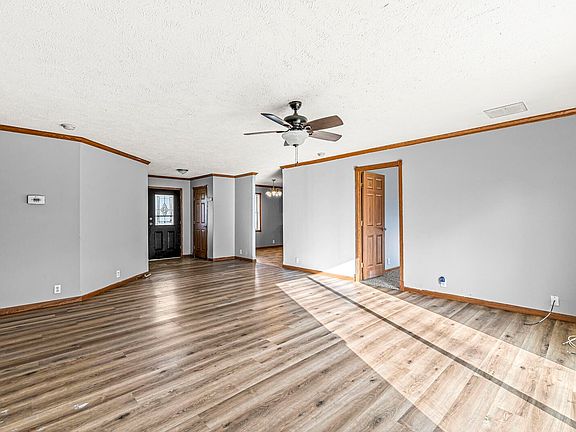 5th image of 18934 Joan Kay Ln