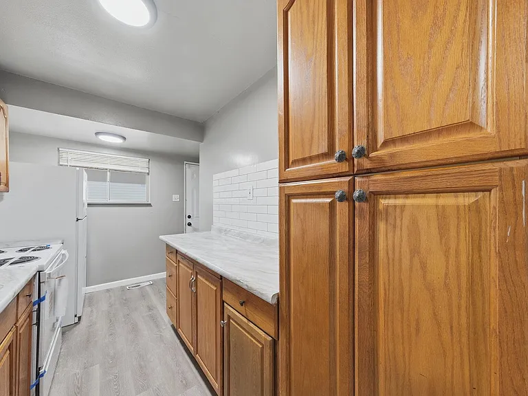237 Grampian Rd — Photo 14