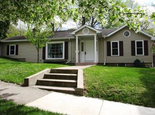 114 Laurel St, Batavia, IL 60510