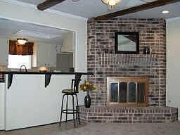 3rd image of 3623 Saratoga Dr