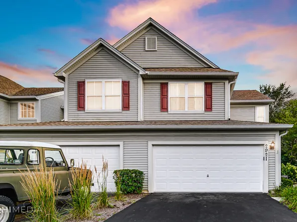 2921 Pleasant Plains Dr, Saint Charles, IL 60175