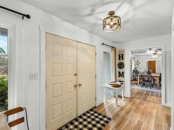 5th image of 203 Kalmia Forest Dr