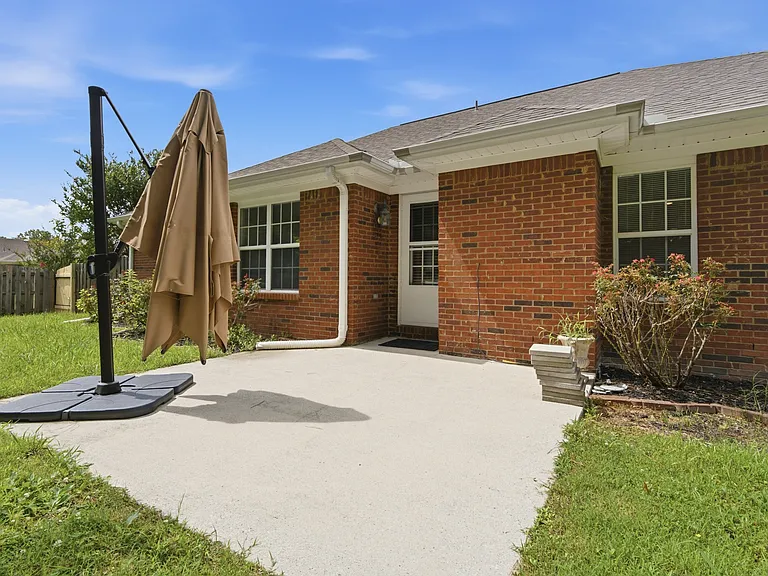 242 Chestnut Oak Cir — Photo 13