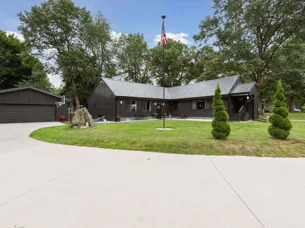 1317 Jonathon Dr, Portage, MI 49002
