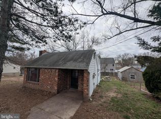 809 203rd St, Pasadena, MD