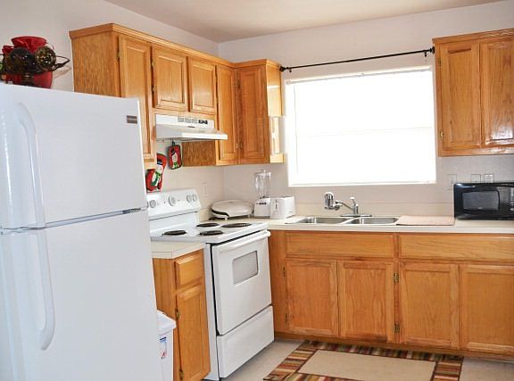 5th image of 2713 Hawaii St