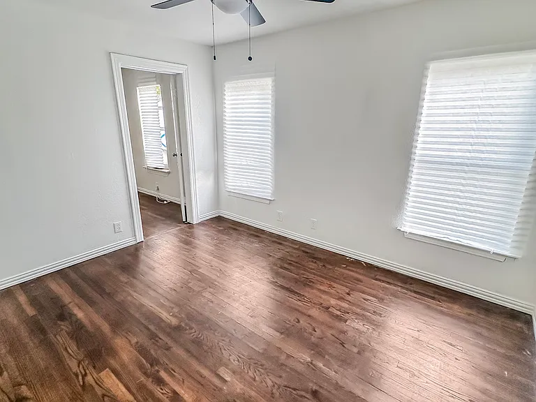 2404 Colony Ct — Photo 13