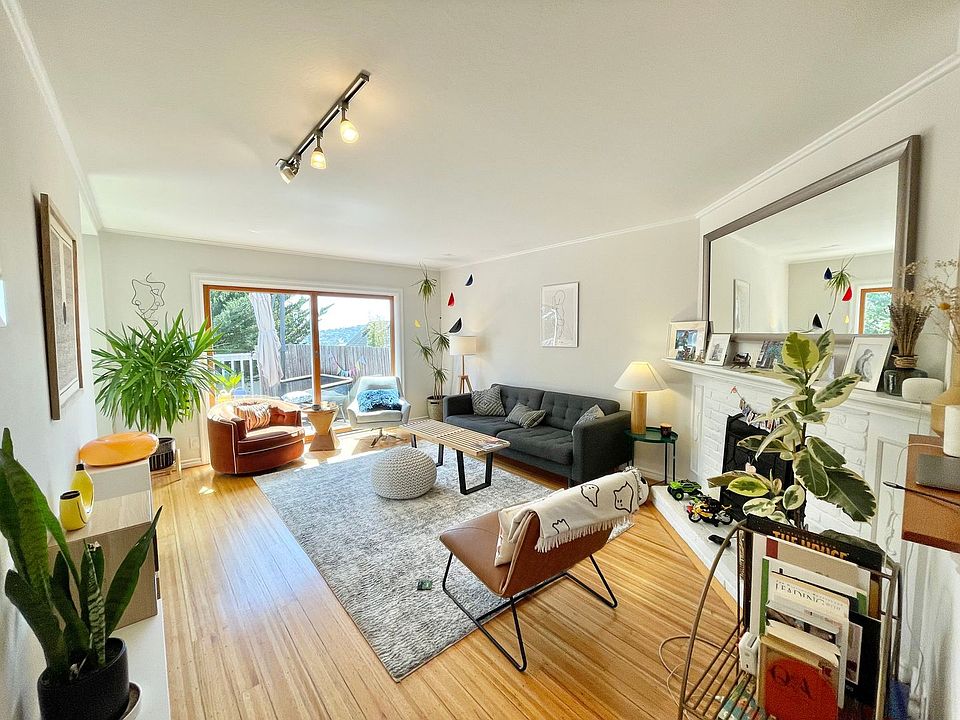 1st image of 11 Brewster St