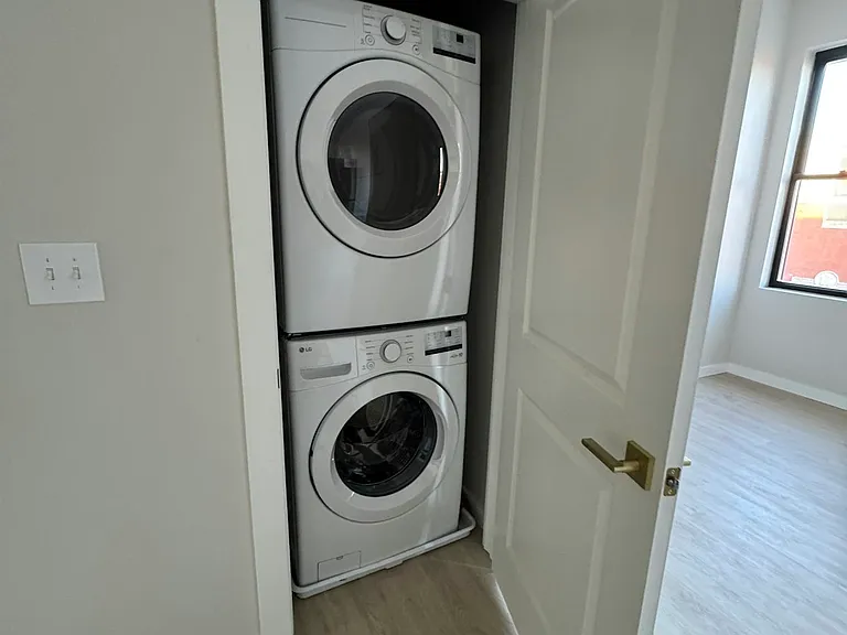 2416 N Charles St #3 — Photo 8