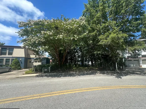 14125 Sea Captain Rd, Ocean City, MD 21842