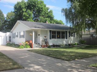 1420 6th Ave NW, East Grand Forks, MN 56721
