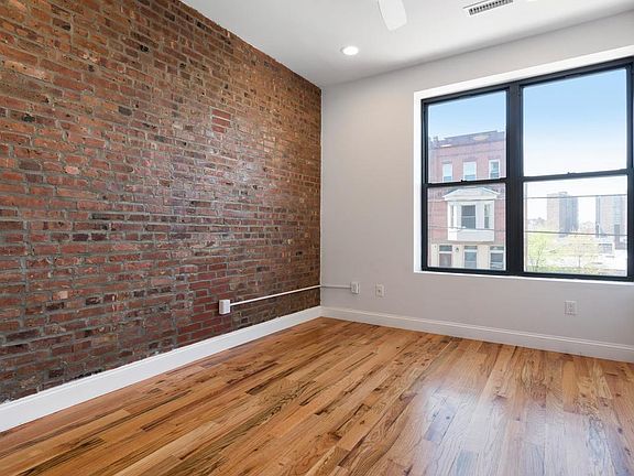 3rd image of 570 Walton Ave APT 2