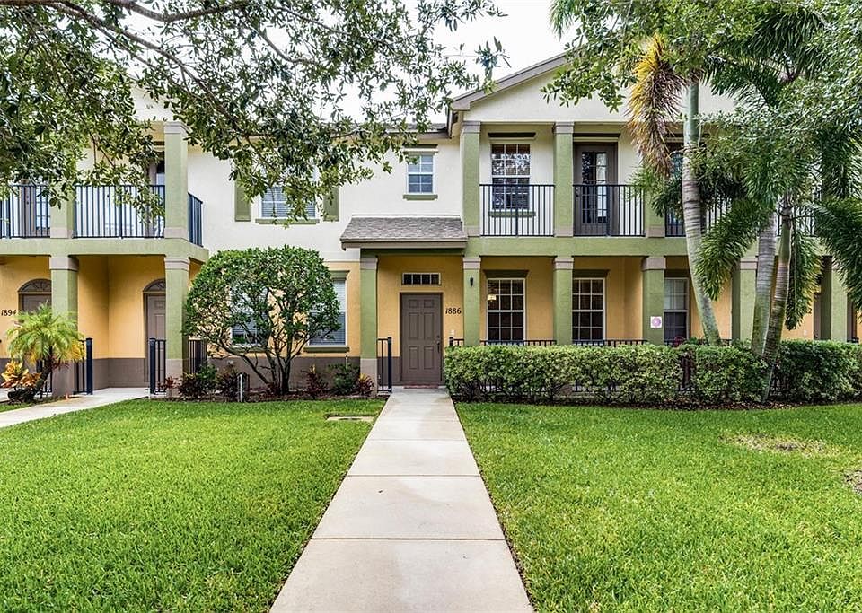 1st image of 1886 SE Grand Dr