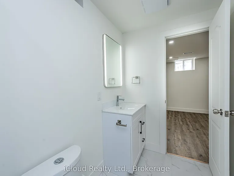 899 Boyer Blvd #LOWER LEVEL — Photo 16