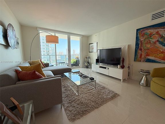 2nd image of 1155 Brickell Bay Dr APT 2109
