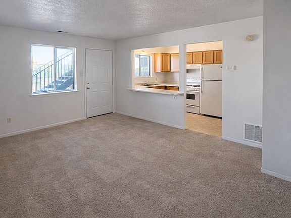 5th image of 1339 San Mateo Blvd SE