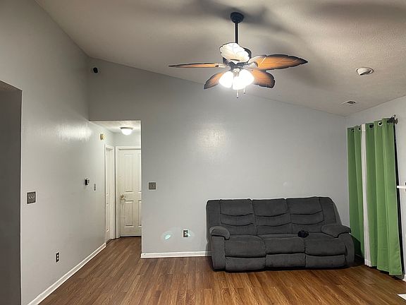 5th image of 1199 Acadia Ct