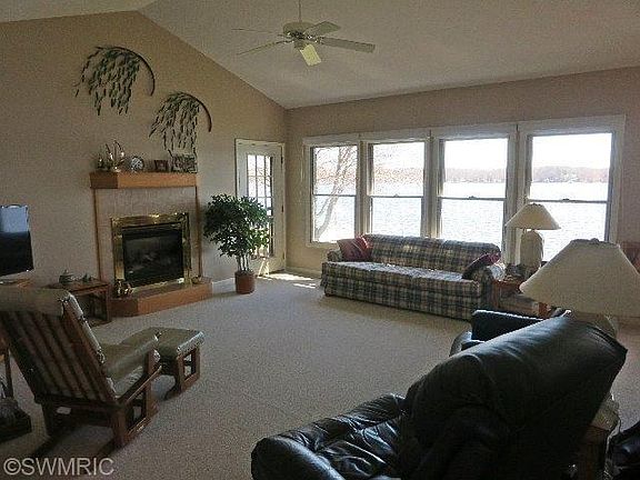 5th image of 14328 Park Dr