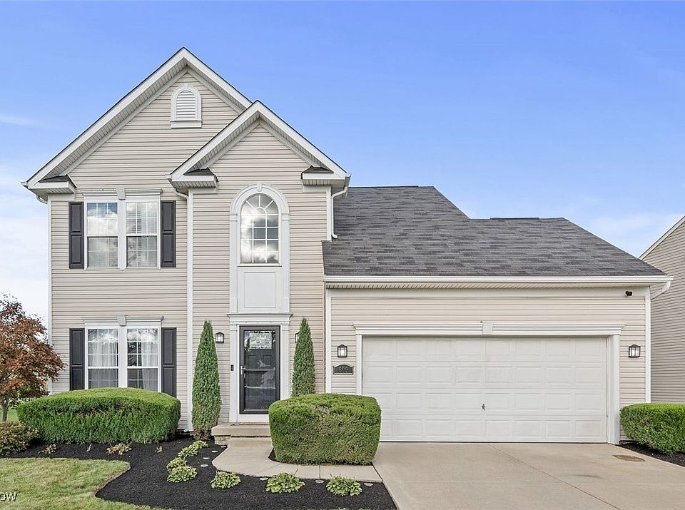 1st image of 609 Colonial Dr