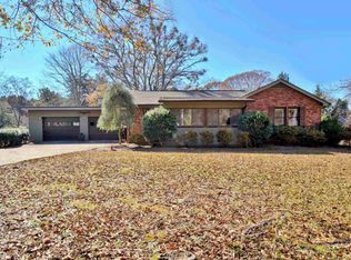 928 Sandy Creek Rd, Fayetteville, GA 30214