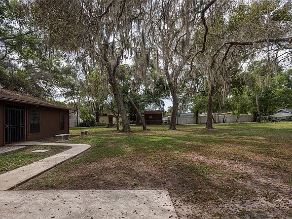 5th image of 12407 N Boulevard St