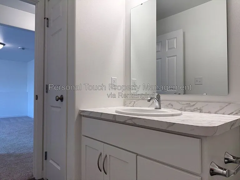 6767 32nd St S — Photo 35