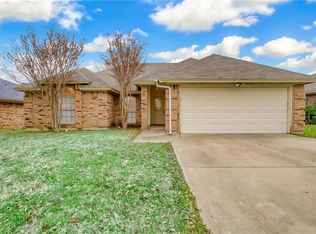 6605 Glen Falls Dr, Arlington, TX 76001