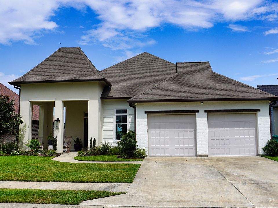 1st image of 401 Cypress View Dr