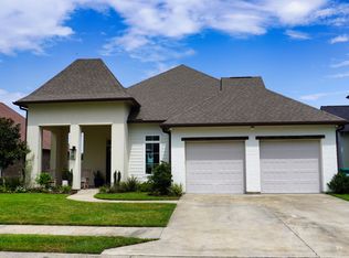401 Cypress View Dr, Youngsville, LA 70592