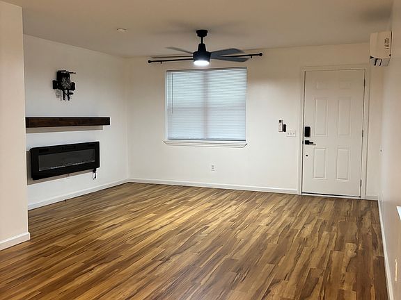 4th image of 346A McDowell St #A